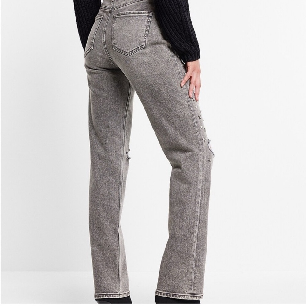 Express Ripped Pearl and Rhinestone Embellished Modern Straight Jeans- Size 6 - Picture 4 of 10